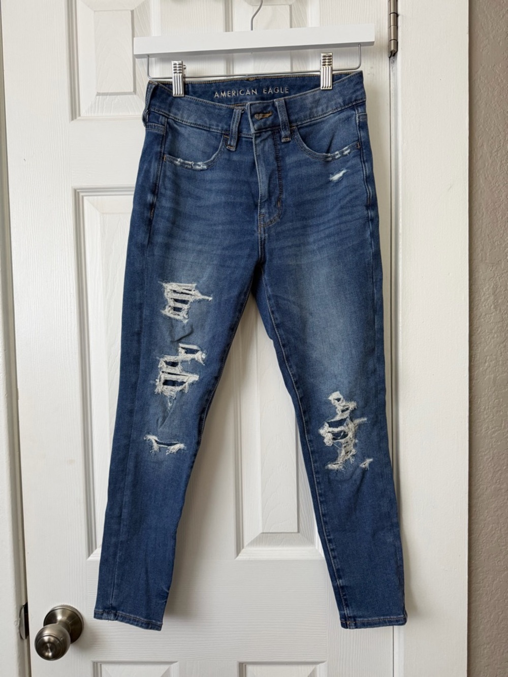 American Eagle Outfitters Women's Skinny Ripped Blue Jeans